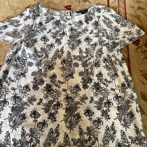 Banana Republic Factory, semi sheer, poly blouse, white/black Floral- NWOT
